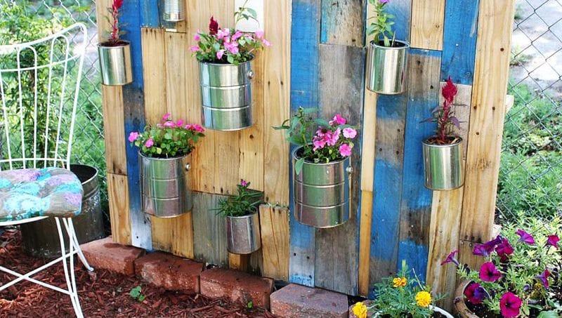 Amazing wooden vertical garden ideas #verticalgarden