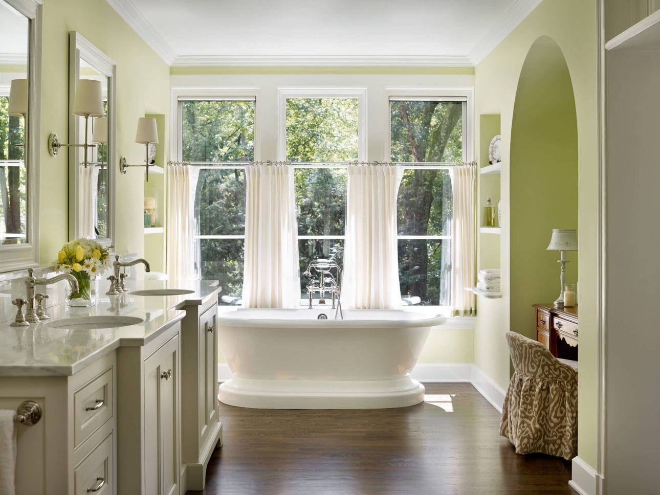23 Bathroom Window Ideas To Make It More Eye Catching