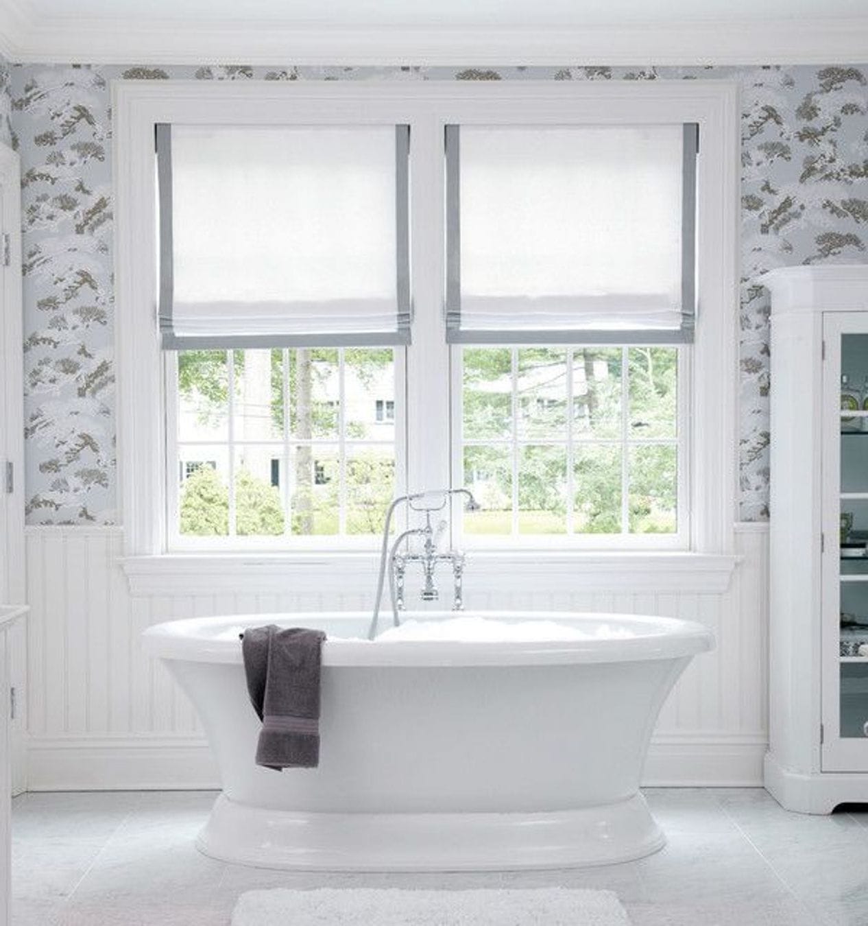 23 Bathroom Window Ideas To Make It More Eye Catching   Bathroom Window Ideas 9 