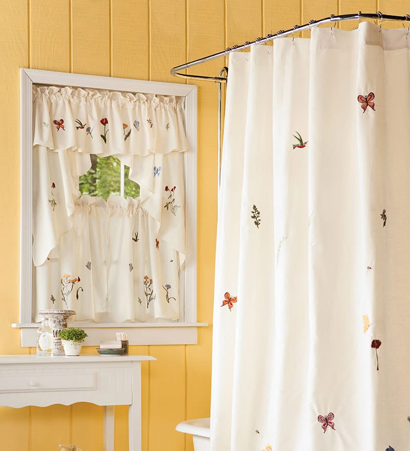 22 Bathroom Curtain Ideas for Your Personal Sanctuary