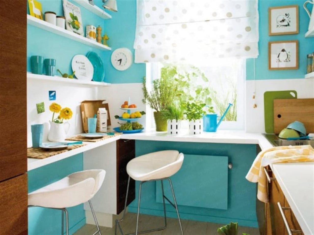 turquoise blue room decor