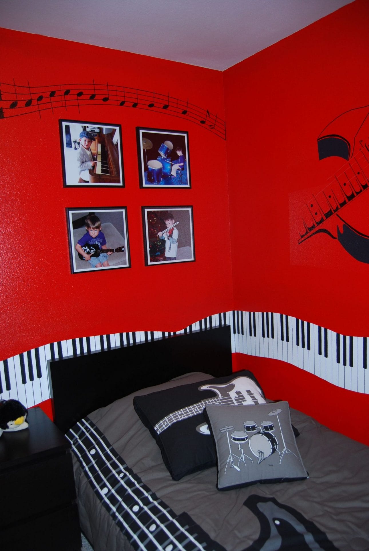 Bright Music Theme Bedroom Ideas