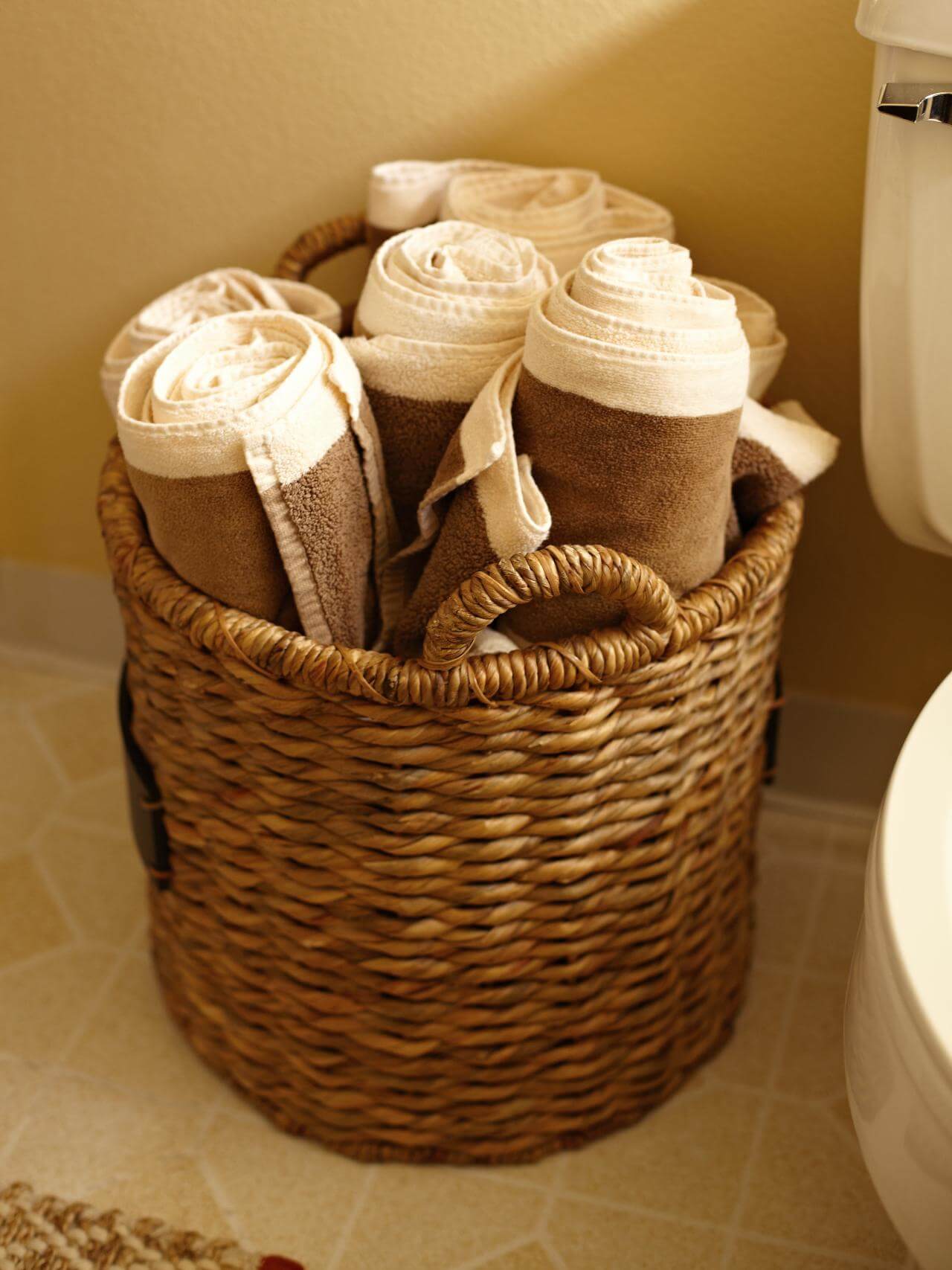 Brown Bathroom Towel Storage Ideas