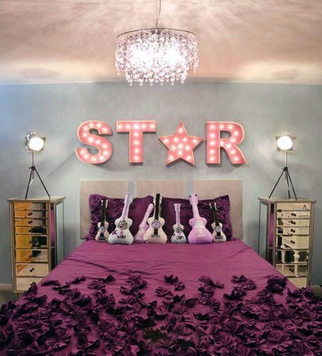 Music Themed Bedroom for Pop Princess