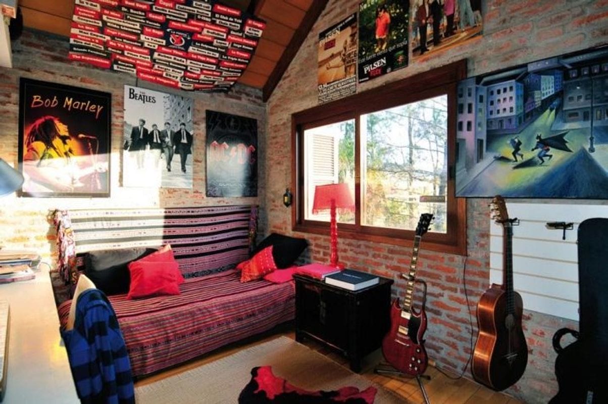 Music Theme Bedroom Ideas with Posters