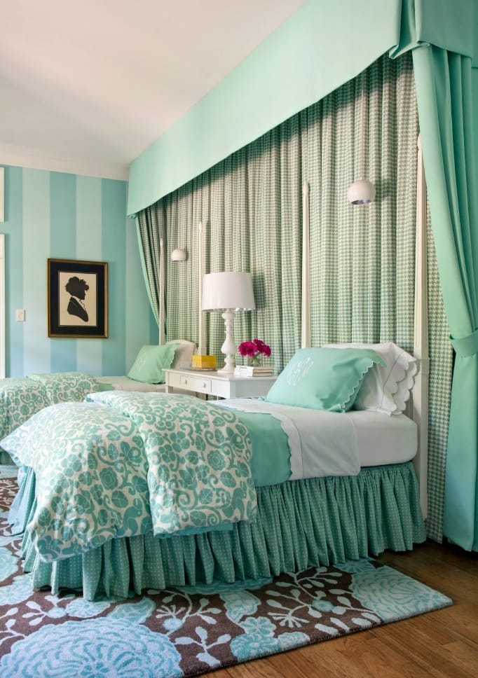 vertical striped walls green