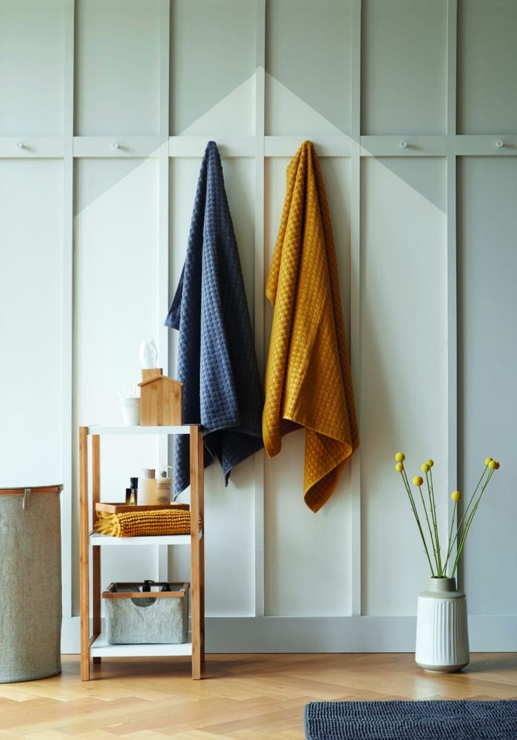 freestanding towel storage ideas