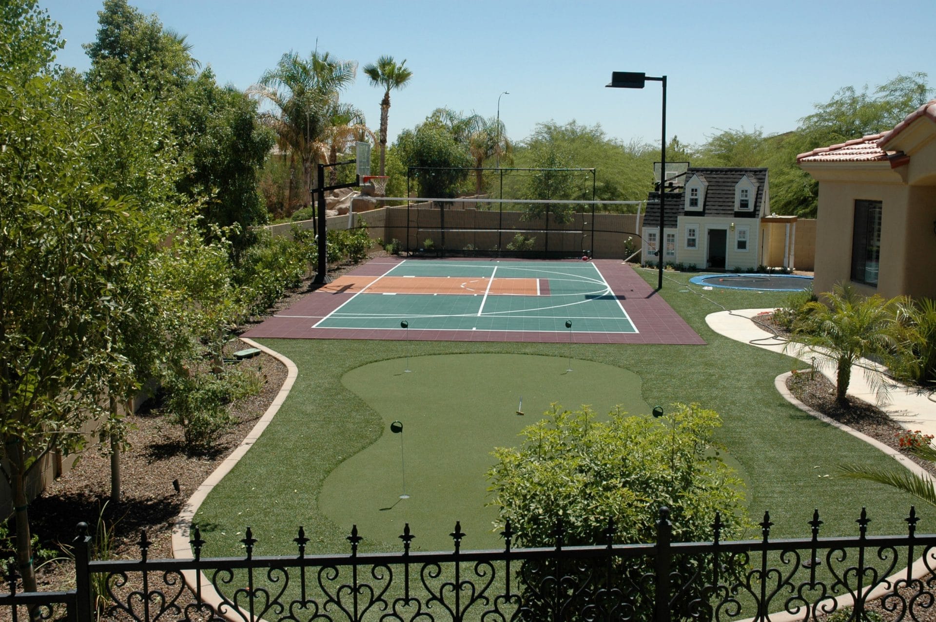 outdoor basketball court build