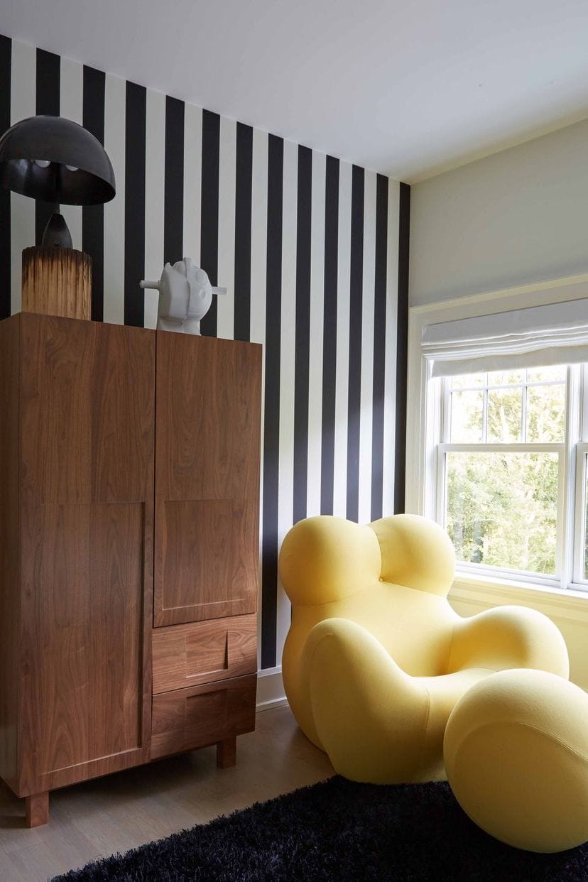 striped wall bedroom ideas