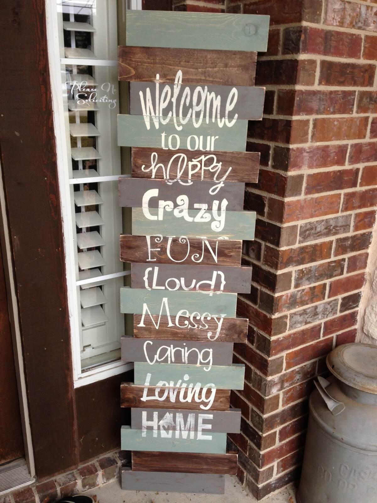 round welcome sign ideas