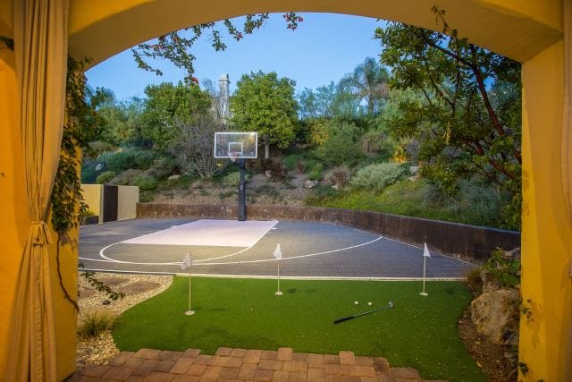 basketball court in backyard ideas