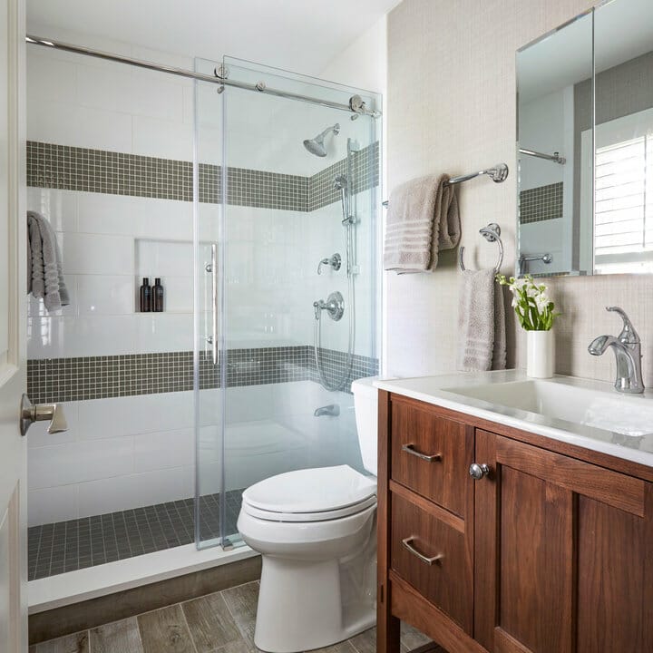 28 Cozy Small Master Bathroom Ideas To Refresh Your And Mind - Bathroom Remodeling Ideas For Small Master Bathrooms 28 Cozy Small Master Bathroom Ideas To Refresh Your And Mind - Bathroom Remodeling Ideas For Small Master Bathrooms