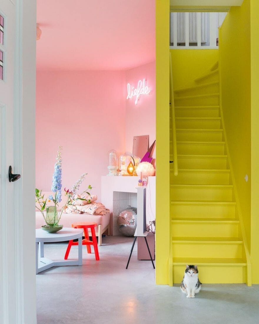 28 Awe-Inspiring Neon Painting Ideas to Give the Wall A Pop-Up Color