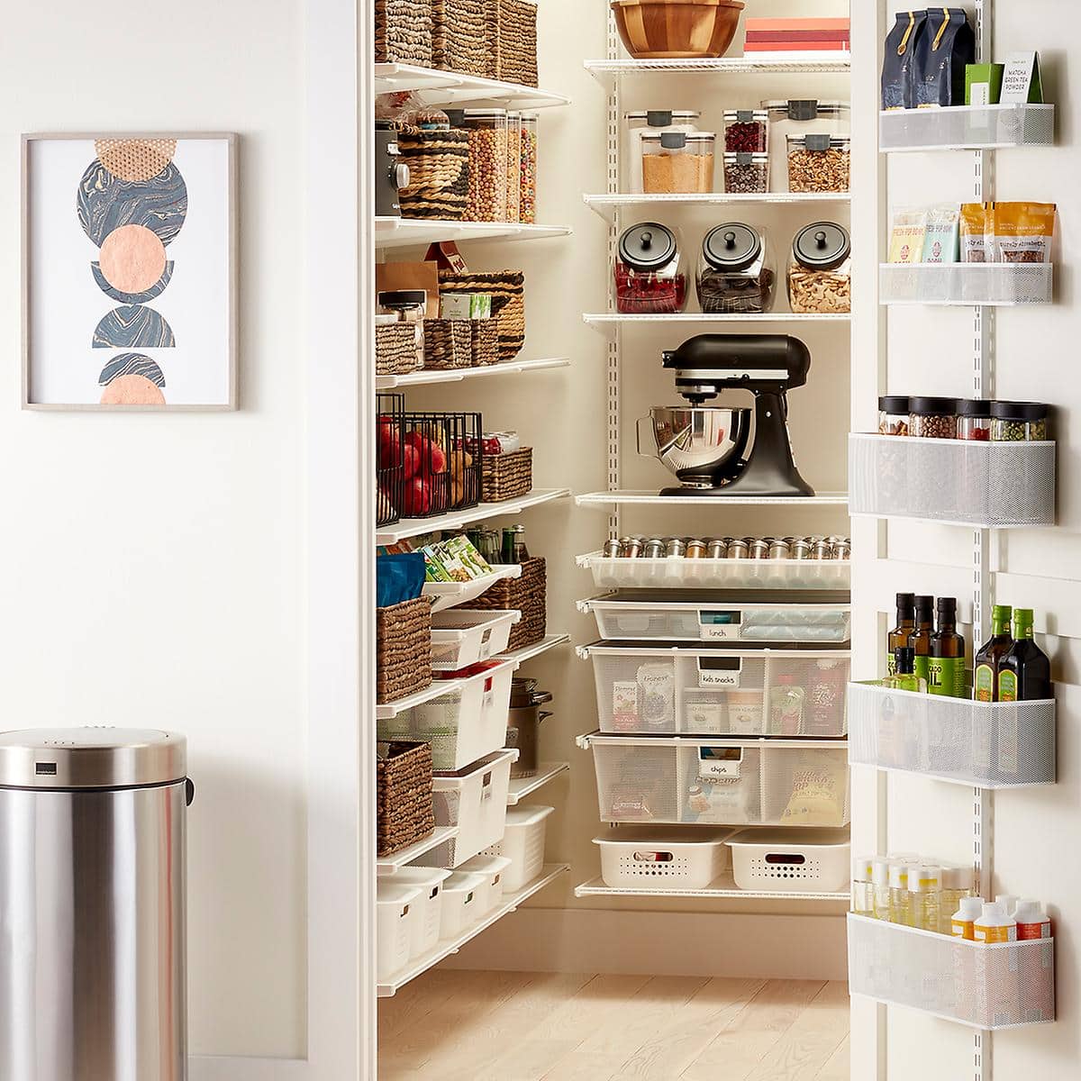 29 Helpful Small Walk in Pantry Ideas