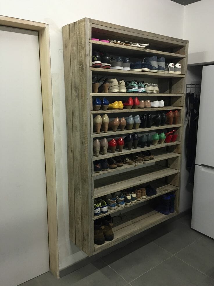 28 Garage Shoe Storage Ideas For Your Favorite Shoes 28-garage-shoe-storage-ideas-for-your-favorite-shoes