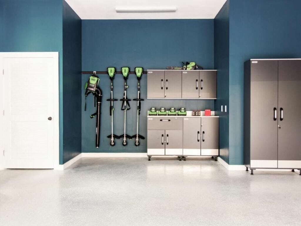 garage paint blue